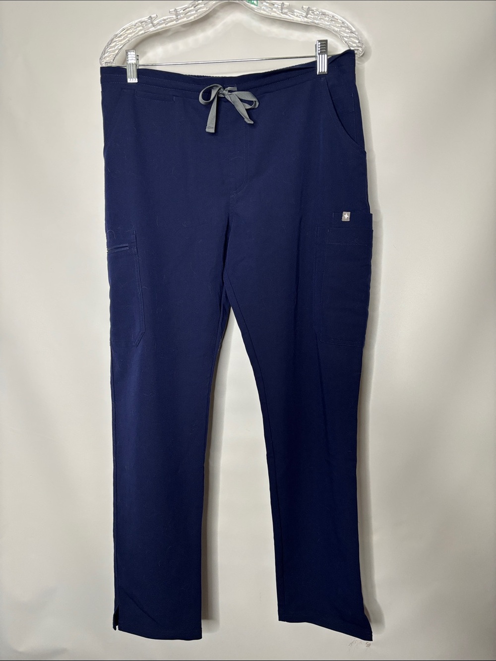 FIGS Women’s Navy Scrub Pants TW2000R size medium